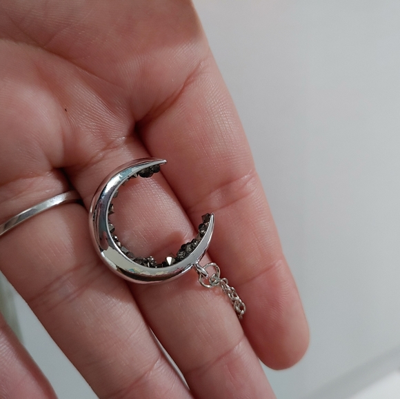 Rhinestone Cluster Moon Necklace - Picture 3 of 4